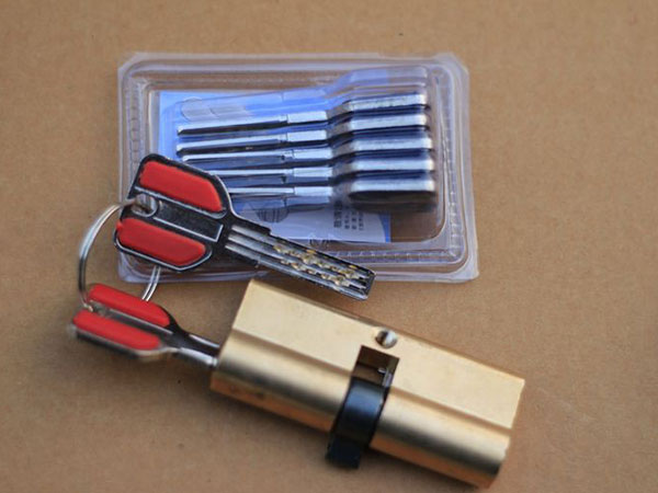 石棉24小时上门开锁公司